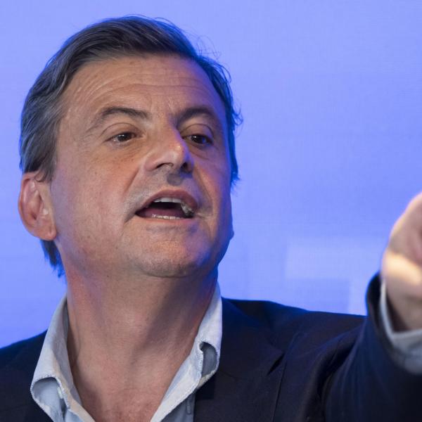 Elezioni europee 2024, Calenda impietoso sulla campagna elettorale degli avversari: “Demenziale”