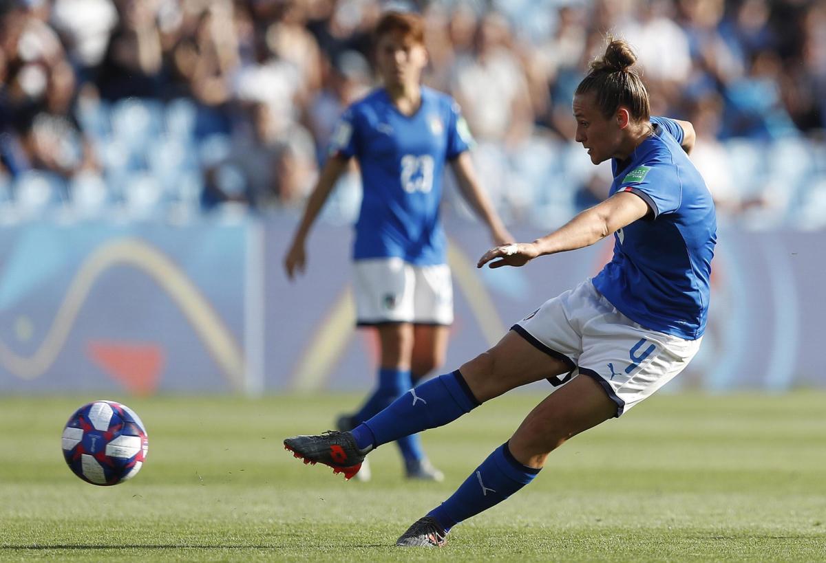 Calcio, Nations League: azzurre generose ma battute. Italia-Svezia …