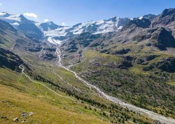 Sondrio, tragedia in Valtellina: escursionista di 71 anni precipita in una scarpata e muore