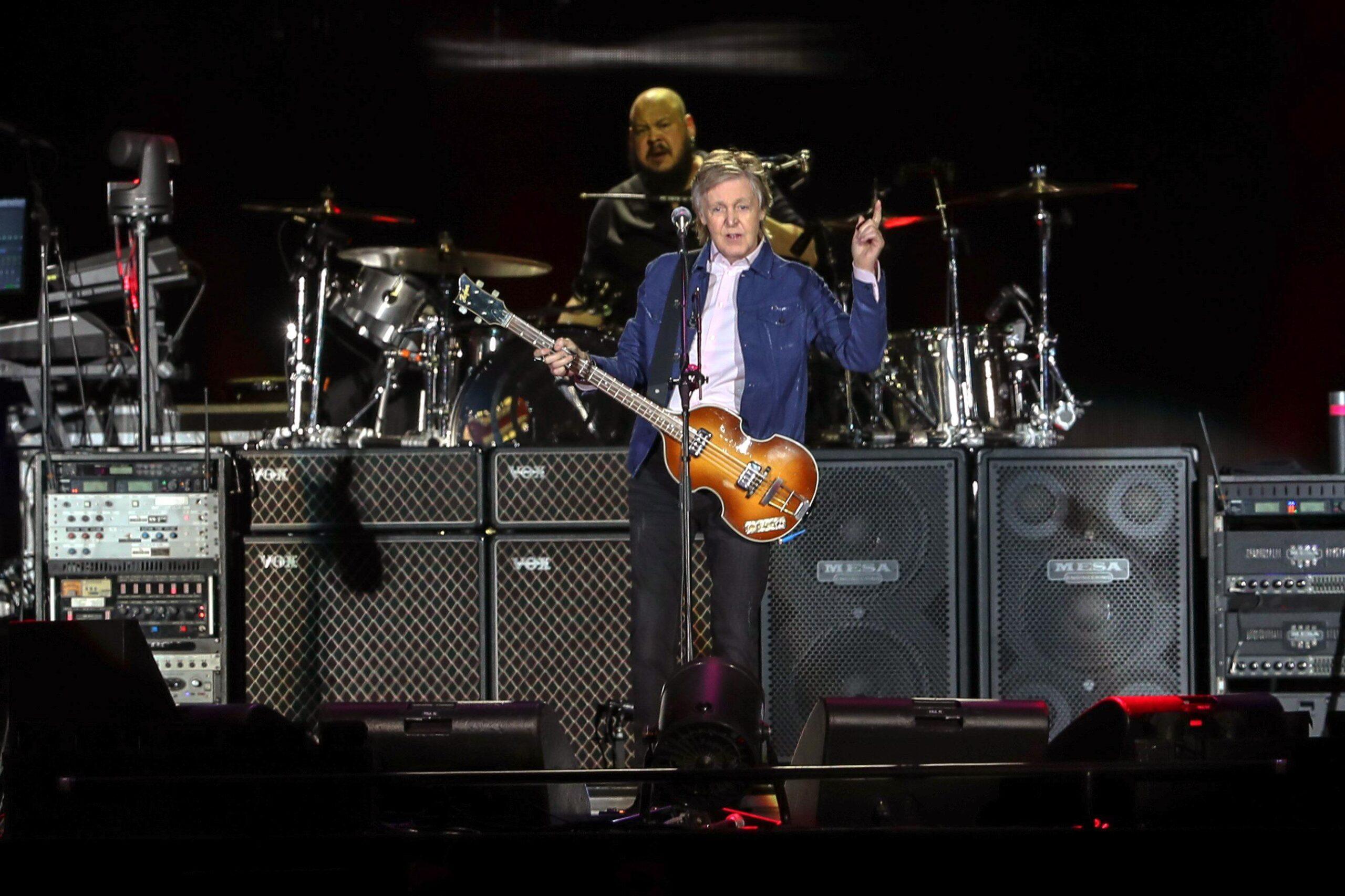 Quando esce “One Hand Clapping”, l’album di Paul McCartney con i Wings? Tracklist e curiosità