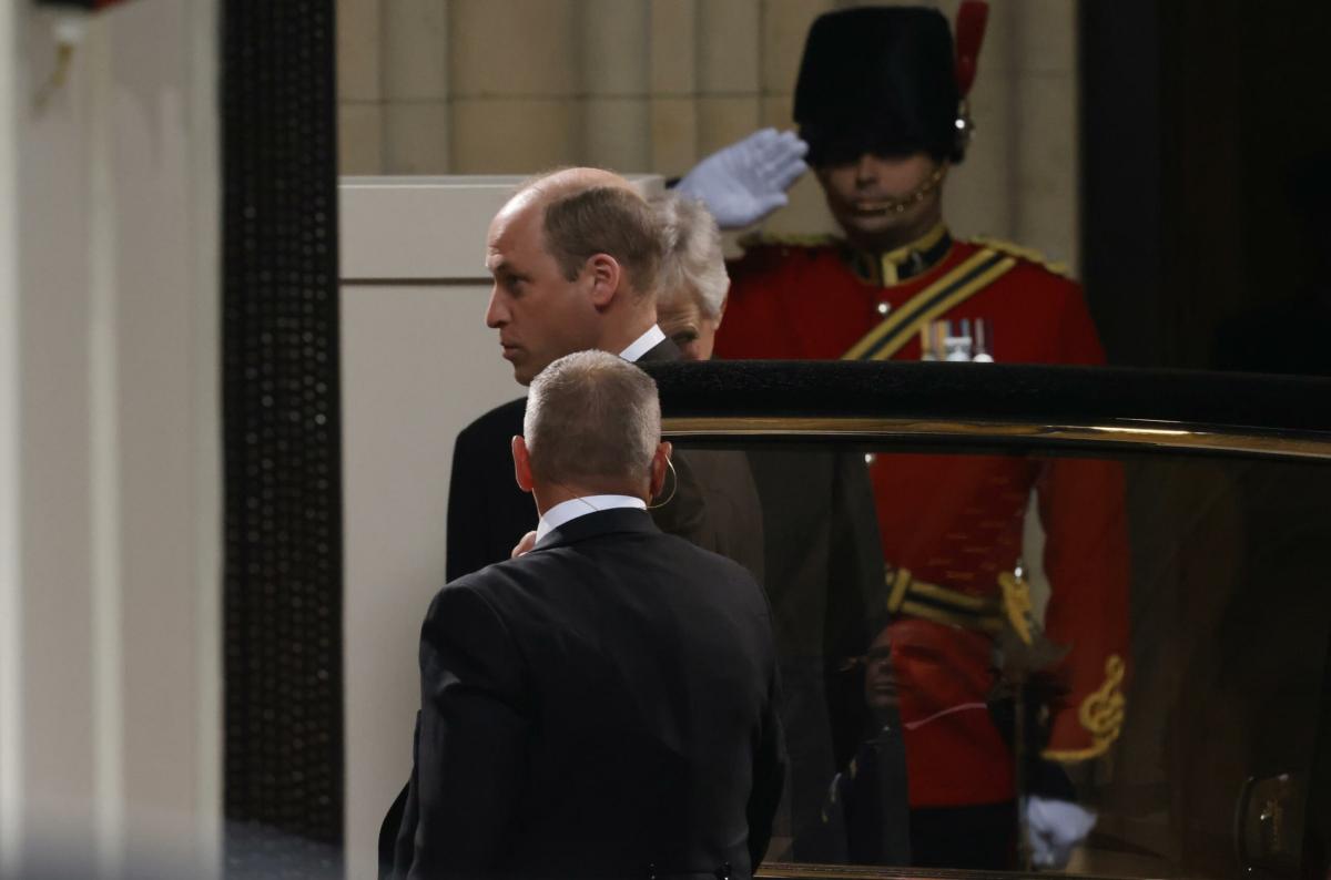 Emergenza a Buckingham Palace, William riprende gli impegni dopo l’operazione di Kate