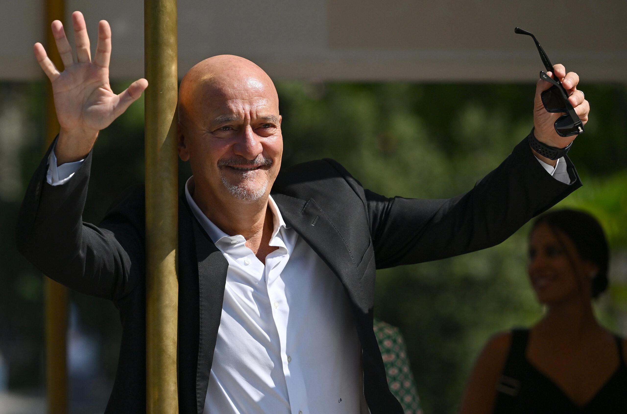 Claudio Bisio debutta come regista del film “L’ultima volta che siamo stati bambini”: “Un nuovo capitolo della mia vita”