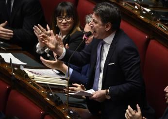 Patto di stabilità, alla Camera duro attacco di Conte a “Lady tax Meloni”: “Sta mettendo un cappio al collo all’Italia”. Respinta mozione M5S