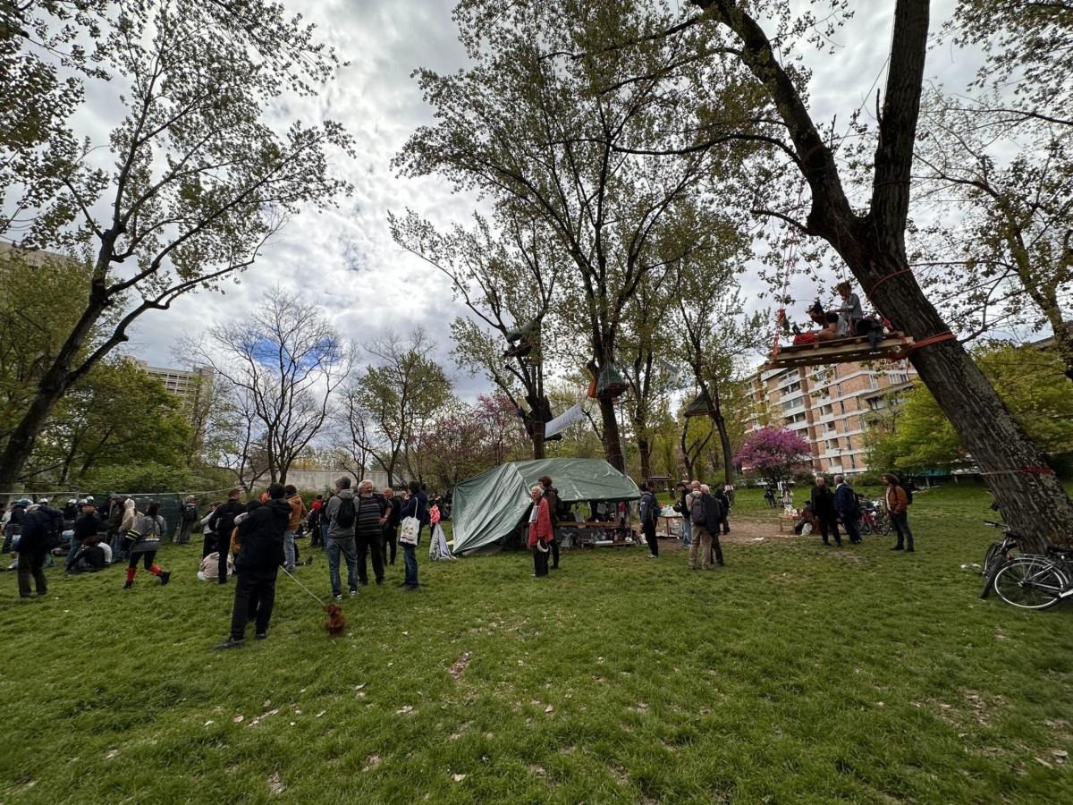 Bologna, De Giuli (Comitato Besta) denuncia violenze da parte della polizia al Parco Don Giovanni Bosco: “Poteva scapparci il morto negli scontri. Chiusura totale da parte delle istituzioni”