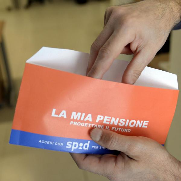 Istat: un pensionato su 3 prende  meno di mille euro al mese