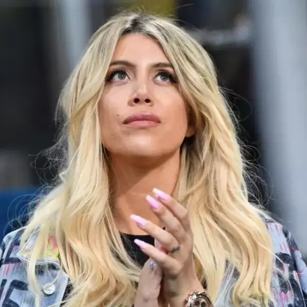 Wanda Nara firma le carte della separazione: adesso è ufficiale