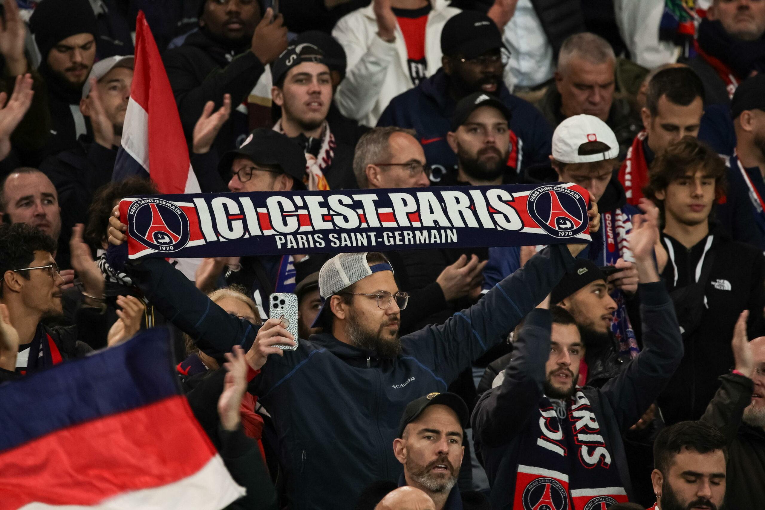 Milan-PSG, corteo dei tifosi parigini nel centro di Milano, allerta in città | VIDEO