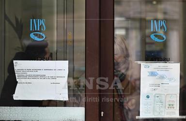 Pensioni, l’INPS rilascia più soldi ad aprile 2023? Ecco a chi spetta l’aumento