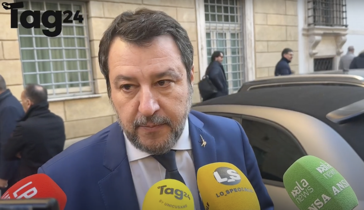 Il ministro Salvini tra manovra, nuovo codice della strada e futuro al Viminale