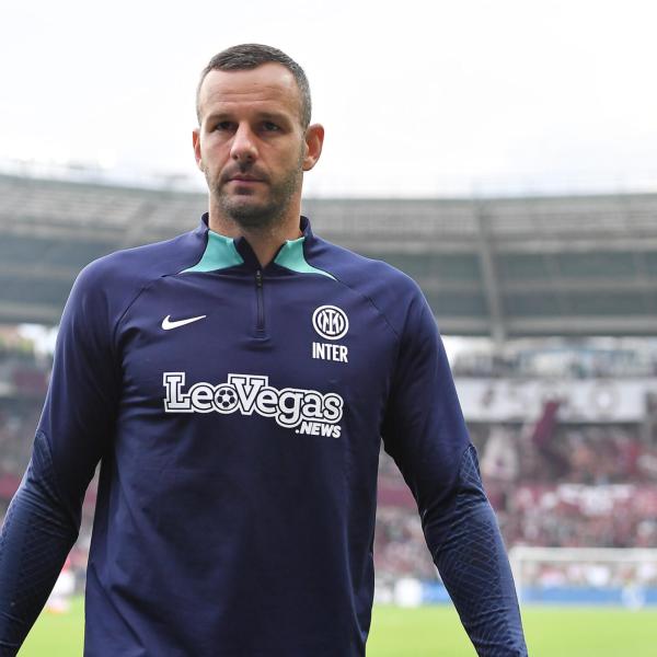 Ritiro Handanovic, il portiere ha deciso: scelto il suo futuro