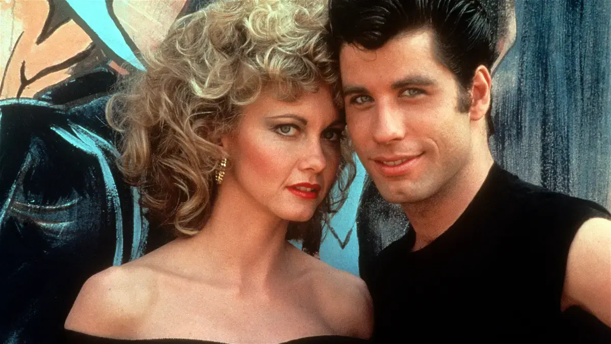 Dove vedere Grease in streaming e stasera in tv, le curiosità sul f…