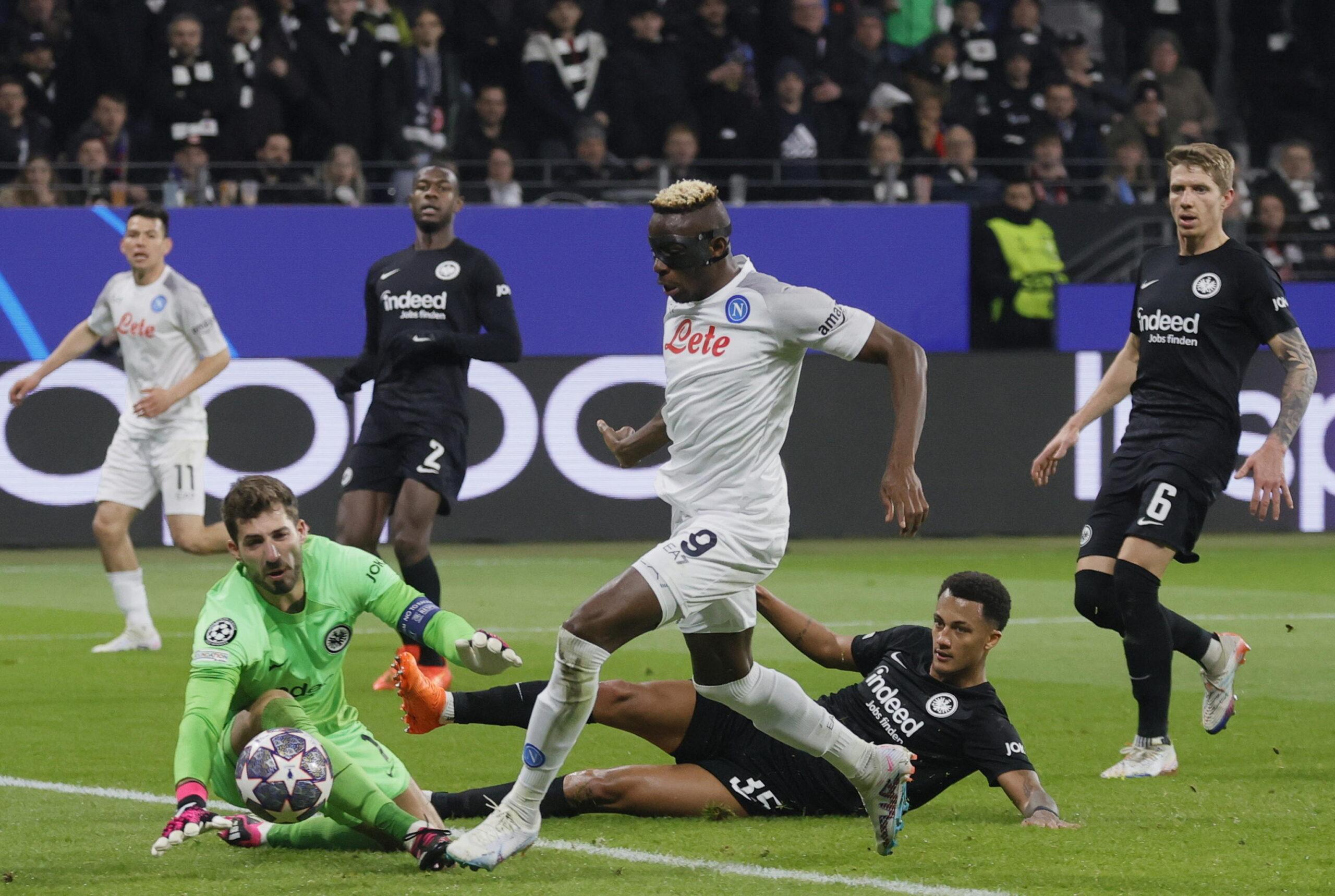 Eintracht Francoforte-Napoli 0-2: altro show della squadra di Spalletti. Qualificazione vicina