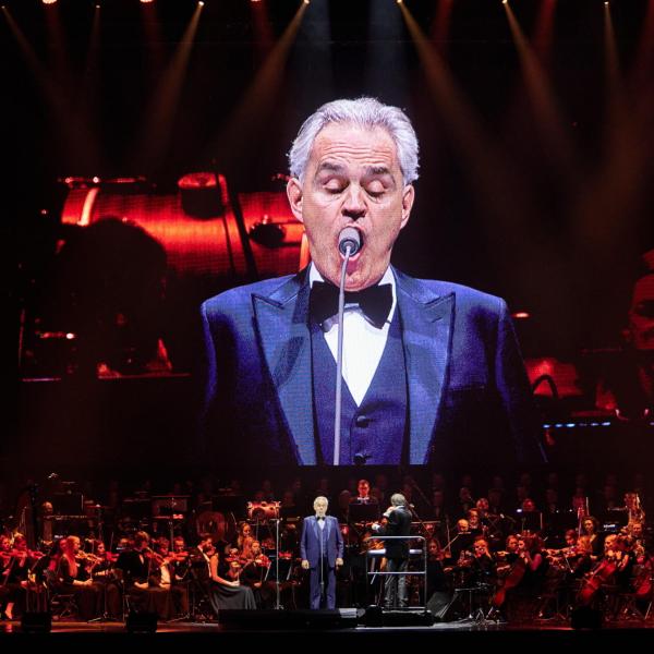 Andrea Bocelli in concerto al Teatro Antico di Taormina con un doppio appuntamento: 1 e 2 settembre 2023