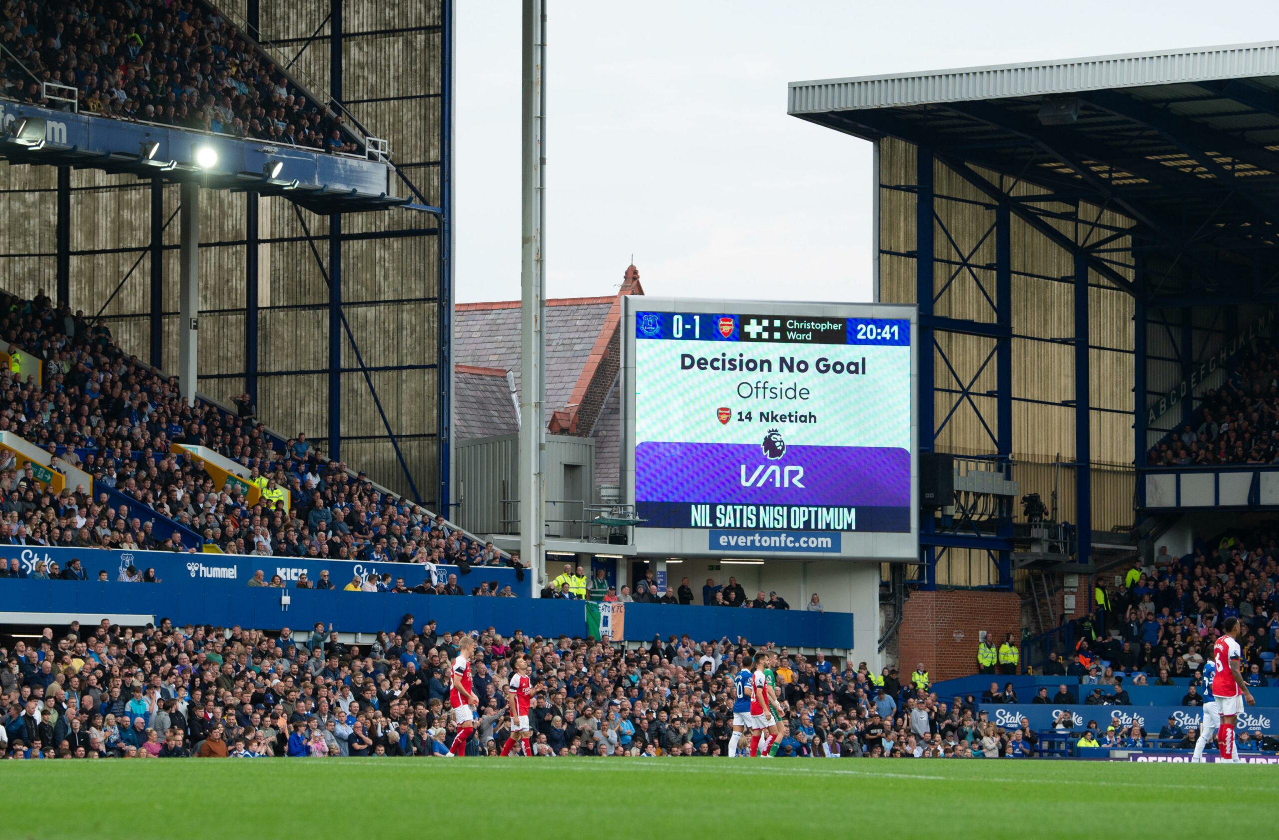 Everton, inflitti dieci punti di penalizzazione: il motivo