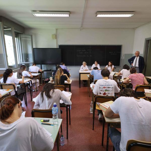 Apertura scuole a ottobre, Pacifico (Anief) : “Proposta di buon senso, con 40°gradi la didattica è impossibile”