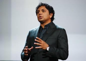 Bussano alla porta, M. Night Shyamalan spiega i motivi di un importante cambiamento rispetto alla trama del libro