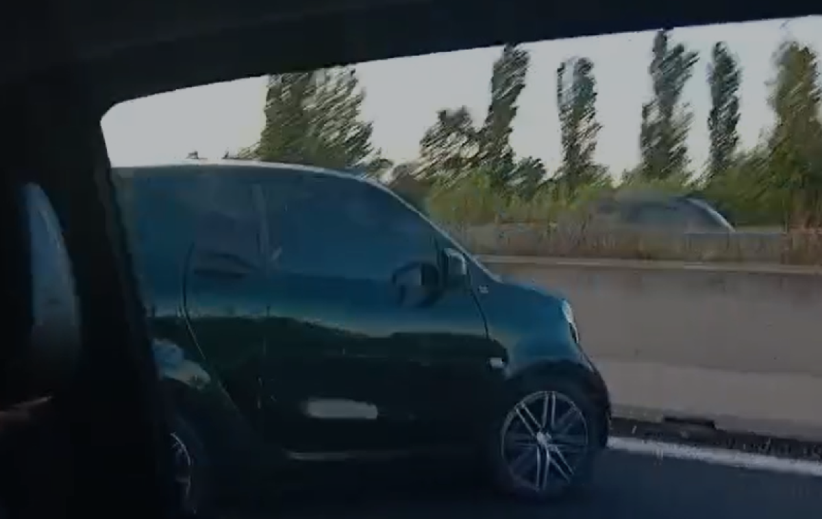 Roma, incidente stradale sul GRA all’altezza dell’uscita 28 vitinia-acilia, oggi 4 giugno 2024: traffico bloccato e tappeto di auto | VIDEO