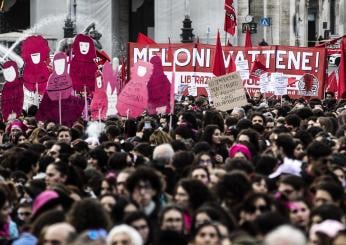 Violenza sulle donne, consegnato il primo orologio intelligente che protegge