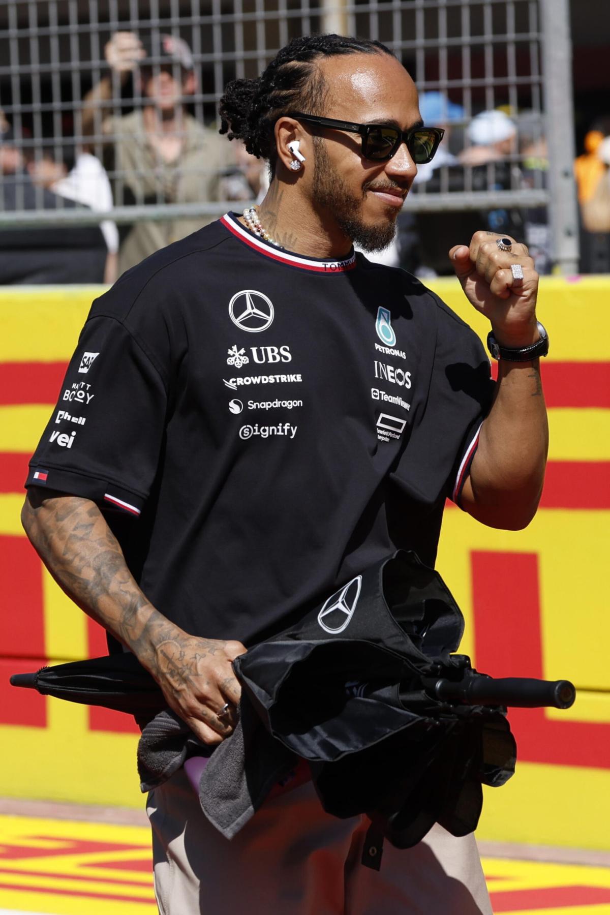 Lewis Hamilton ne fa 40: tanti auguri alla leggenda della Formula 1