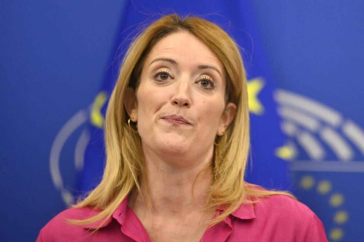 Cyberattacco russo al Parlamento europeo. Metsola: “Sono pro-Cremlino”