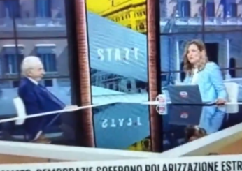 Giuliano Amato, che gaffe! Le avances alla giornalista di SkyTg24 imbarazzano lo studio| VIDEO