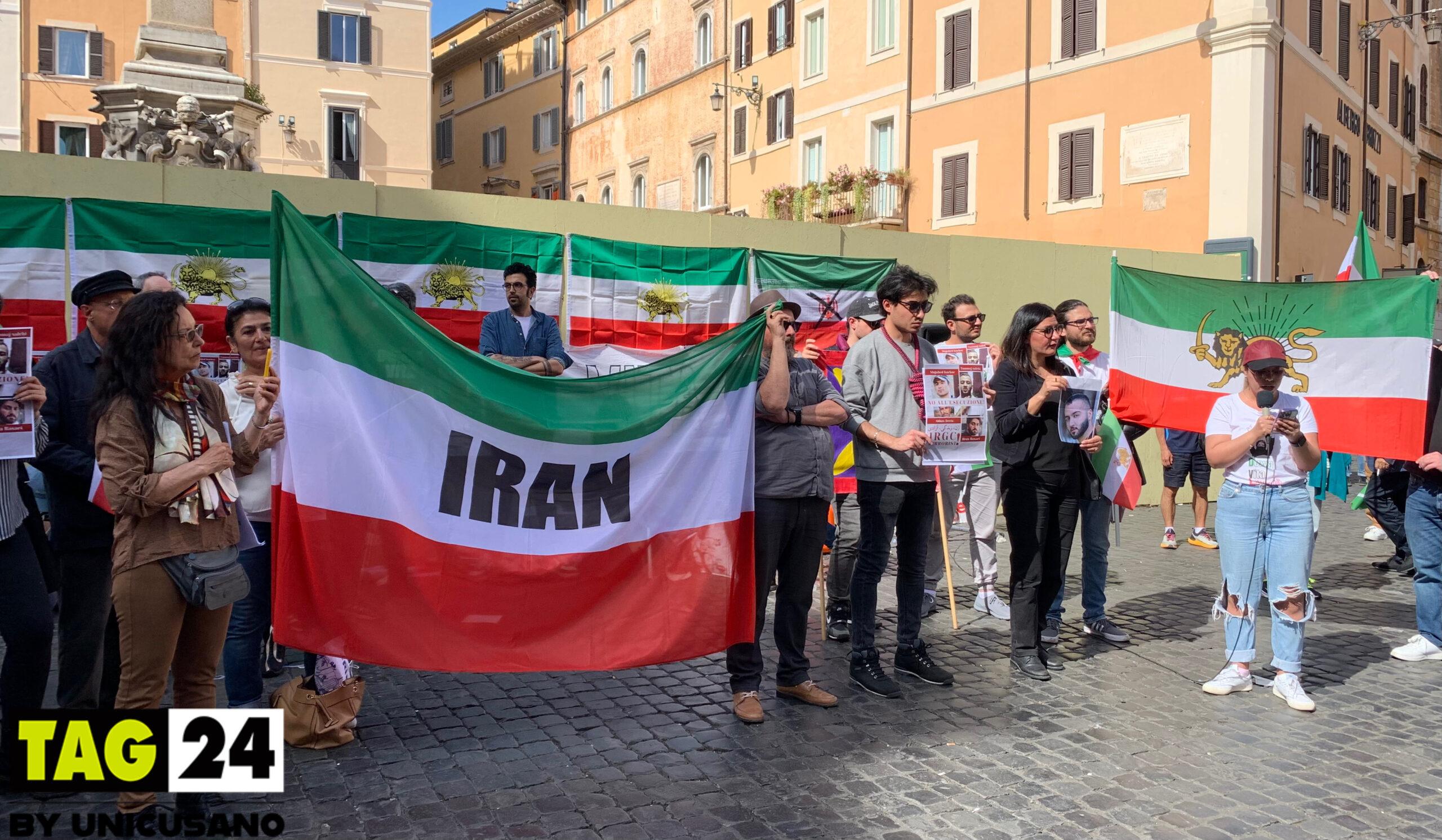 A Roma il sit-in per Toomaj Salehi: “Oggi dobbiamo essere noi la sua voce” | VIDEO