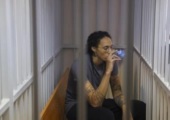 Brittney Griner, la stella del basket Usa racconta il carcere in Russia: “Il momento più duro della mia vita”