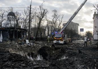 Guerra a Kiev, le forze russe attaccano Kharkiv. Zelensky sull’attentato a Mosca: “Putin vuole incolparci”. Casa Bianca: “L’Isis è un nemico comune”