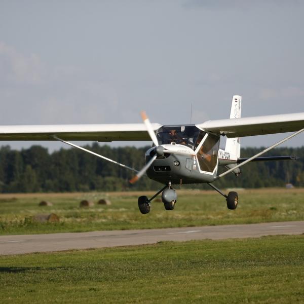 Incidente aereo: chi sono le due vittime dell’ultraleggero precipitato a Terni?