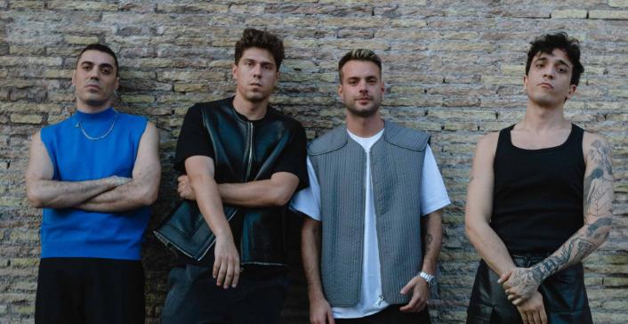 “Un altro mondo” è il nuovo singolo di Marracash, Tananai e Merk & Kremont: testo e significato | VIDEO