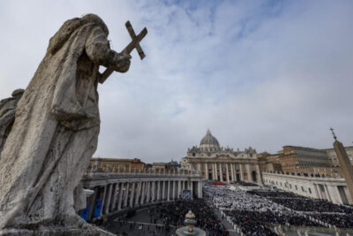 Pasqua, il Papa non sarà alla Via Crucis al Colosseo: “Troppo freddo”