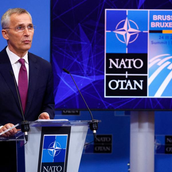 Stoltenberg (NATO): “Più armi all’Ucraina”