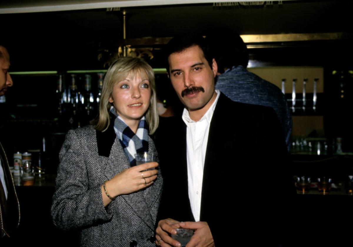 Freddie Mercury, l’ex fidanzata mette all’asta 1.500 cimeli della s…