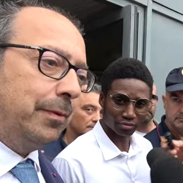 Omicidio Paganelli, quali sono le ultime notizie su Louis Dassilva? Il legale Fabbri: “C’è ancora da attendere per i risultati dei test. Il video di Loris Bianchi nel garage di via del Ciclamino? Potrà essere utilizzato a fini difensivi”