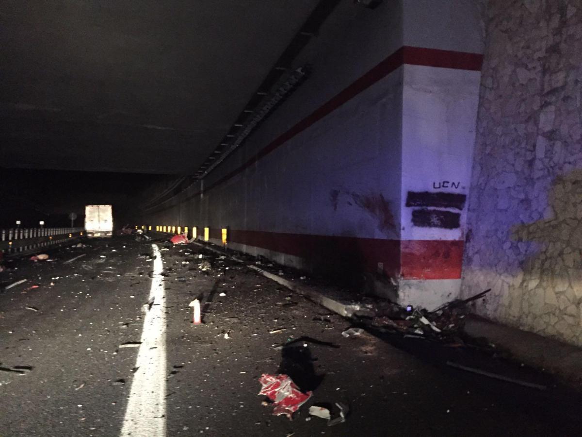 Val Seriana, schianto in galleria fra un tir e due auto: chiusa la …