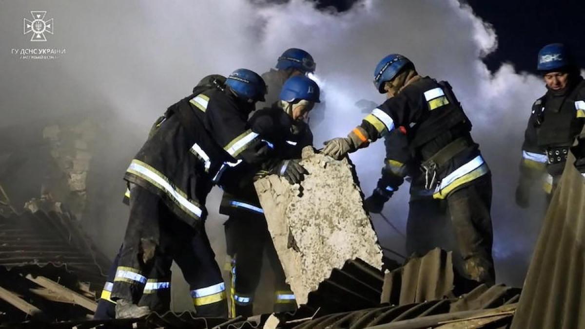 Guerra in Ucraina, truppe russe bombardano Zaporizhzhia. Scatta l’a…