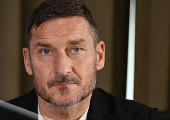 Totti indagato per aver lasciato sola sua figlia, quando si configura l’abbandono di minore?