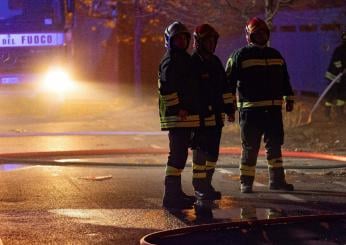 Roma, incendio di rifiuti a Tiburtina nella notte: coinvolto un veicolo