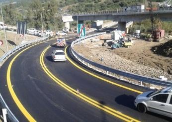 Enna, proteste di allevatori e agricoltori: bloccata l’autostrada A19 all’altezza di Dittaino