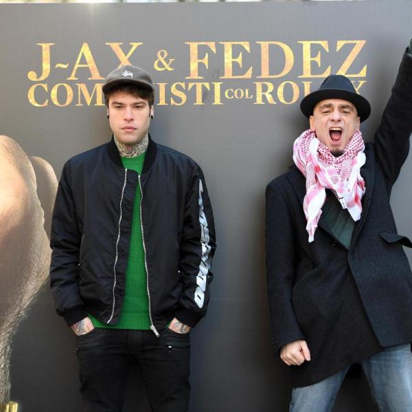 Fedez J-Ax: la pace dopo la rottura e l’annuncio con un post su Instagram