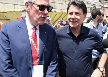 Manifestazione Cgil, anche Conte in piazza con Landini: “Il governo dimentica la pandemia e taglia la sanità” | Video