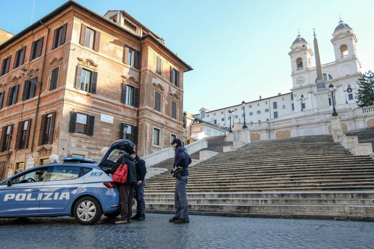 Perché la Francia “rivuole indietro” la scalinata di Trinità dei Monti? Il ministro Santanchè: “Giù le mani da un patrimonio dell’Italia”