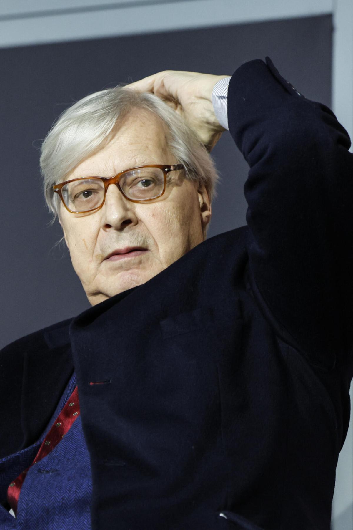 25 aprile, Sgarbi: “Fischi contro di me vengono da finti antifascisti”