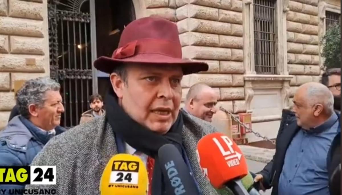 Proteste agricoltori, le associazioni intervengono dopo il confronto al Ministero: “Siamo soddisfatti, registriamo passi in avanti” | VIDEO