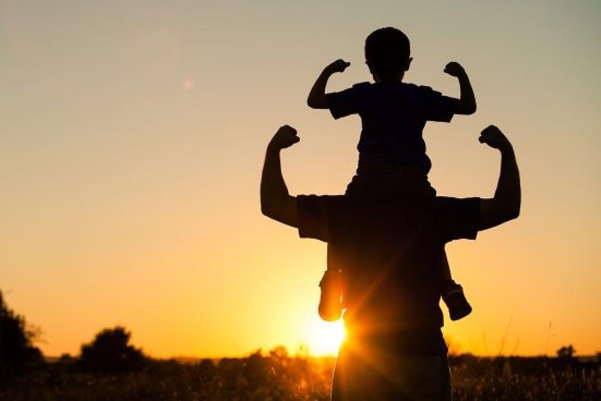 Frasi per un papà da un figlio: dediche speciali per la festa del papà 2024