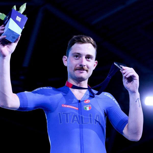 Ciclismo, Simone Consonni è campione d’Europa nella corsa a punti