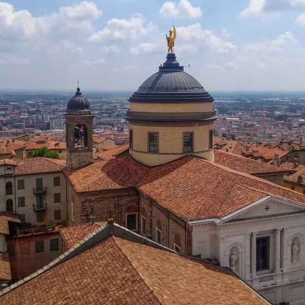 Comune di Bergamo n. 4 posti per Istruttori Amministrativi. Selezione pubblica per diplomati a tempo indeterminato. Requisiti e scadenza