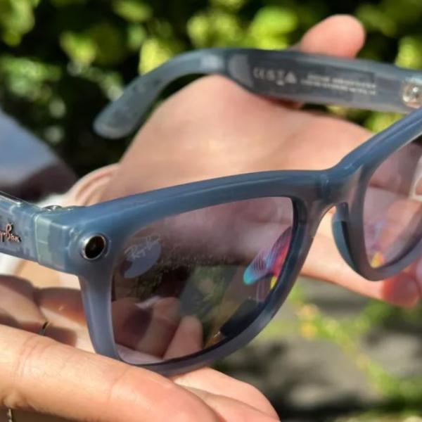 Nuovi occhiali Ray-Ban smart con IA, in collaborazione con Meta, come funzionano