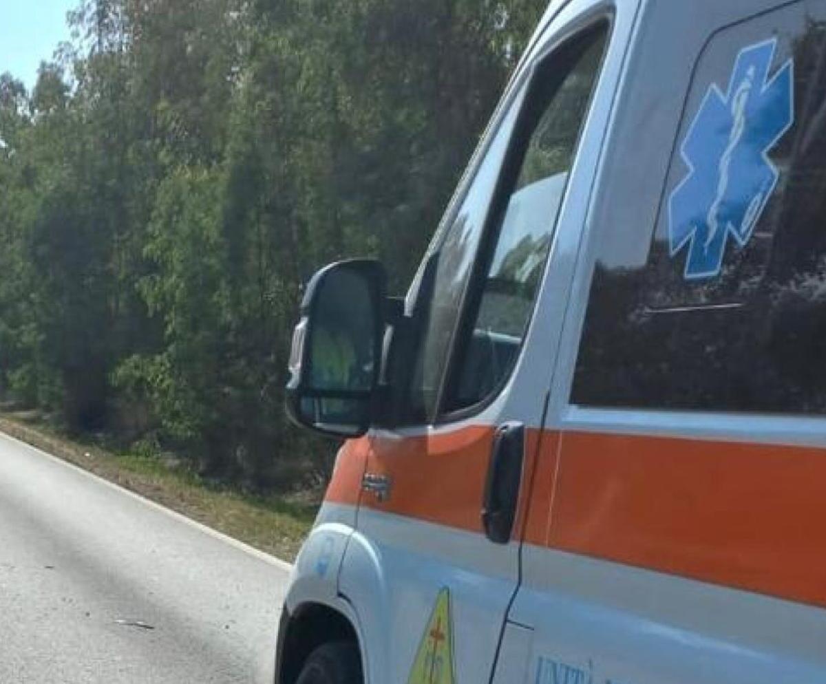 Potenza, incidente sulla SS92 all’altezza di Pignola: perde il controllo della sua moto, morto 47enne