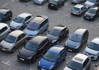 Parcheggiare troppo vicino a un altro veicolo: conseguenze e sanzioni